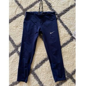 Nike cropped leggings